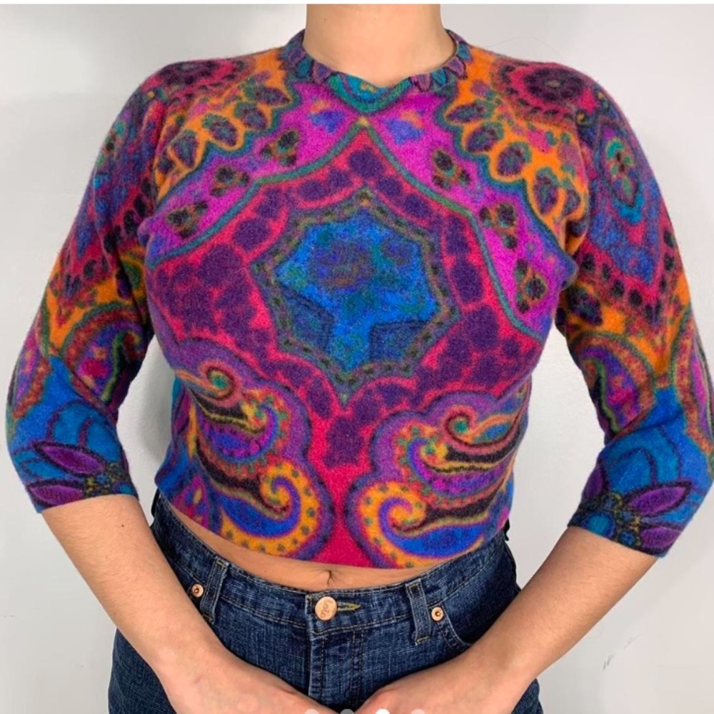 VINTAGE 90’s MULTI COLOR PATTERN KNIT TIGHT SWEATER